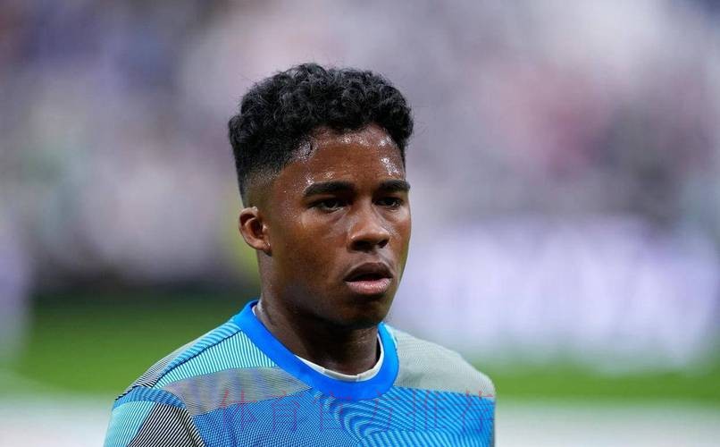 罗马诺:尽管阿隆索下课但皇马不想召回恩德里克 罗马诺:尽管阿隆索下课但皇马不想召回恩德里克